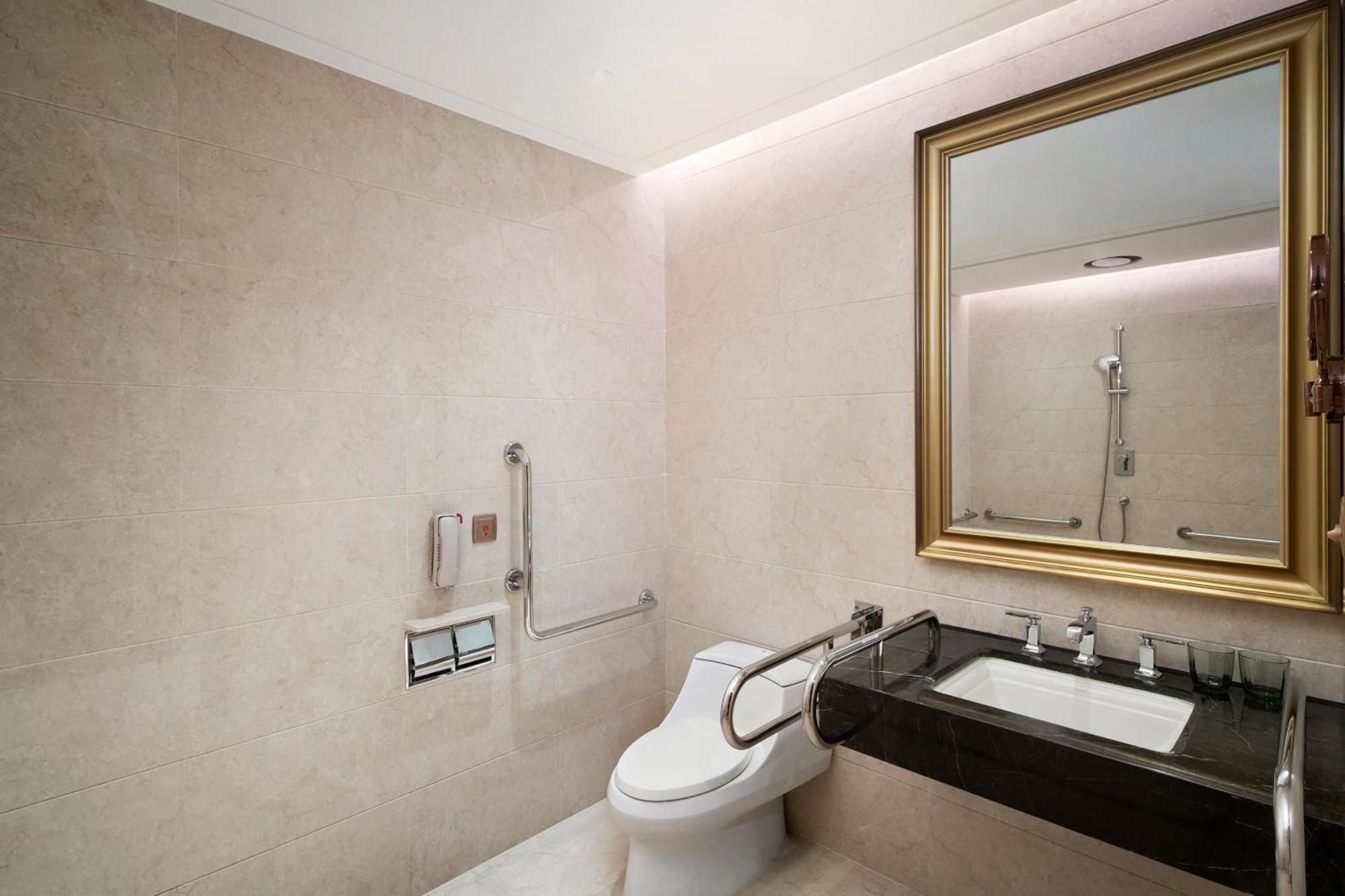 Sheraton Shantou Hotel מראה חיצוני תמונה